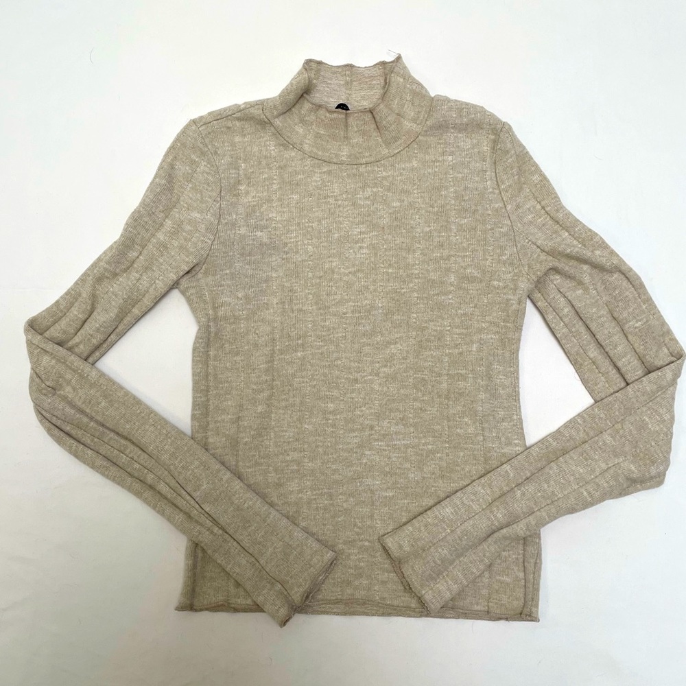 Zara Women’s Ribbed Mock Neck Long Sleeve Top in Oatmeal - Size S